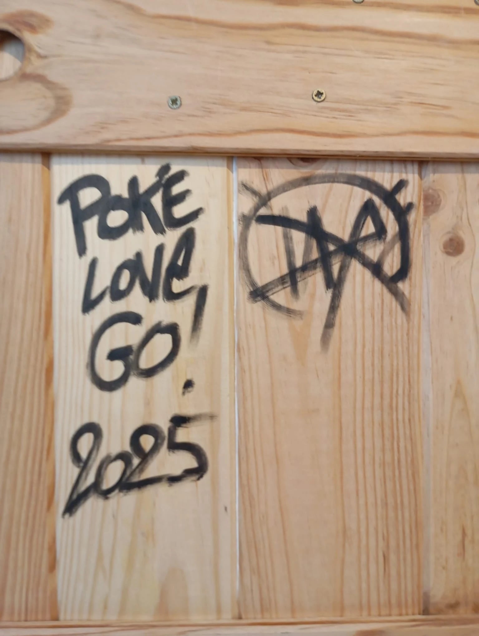 Poke Love Go Daru